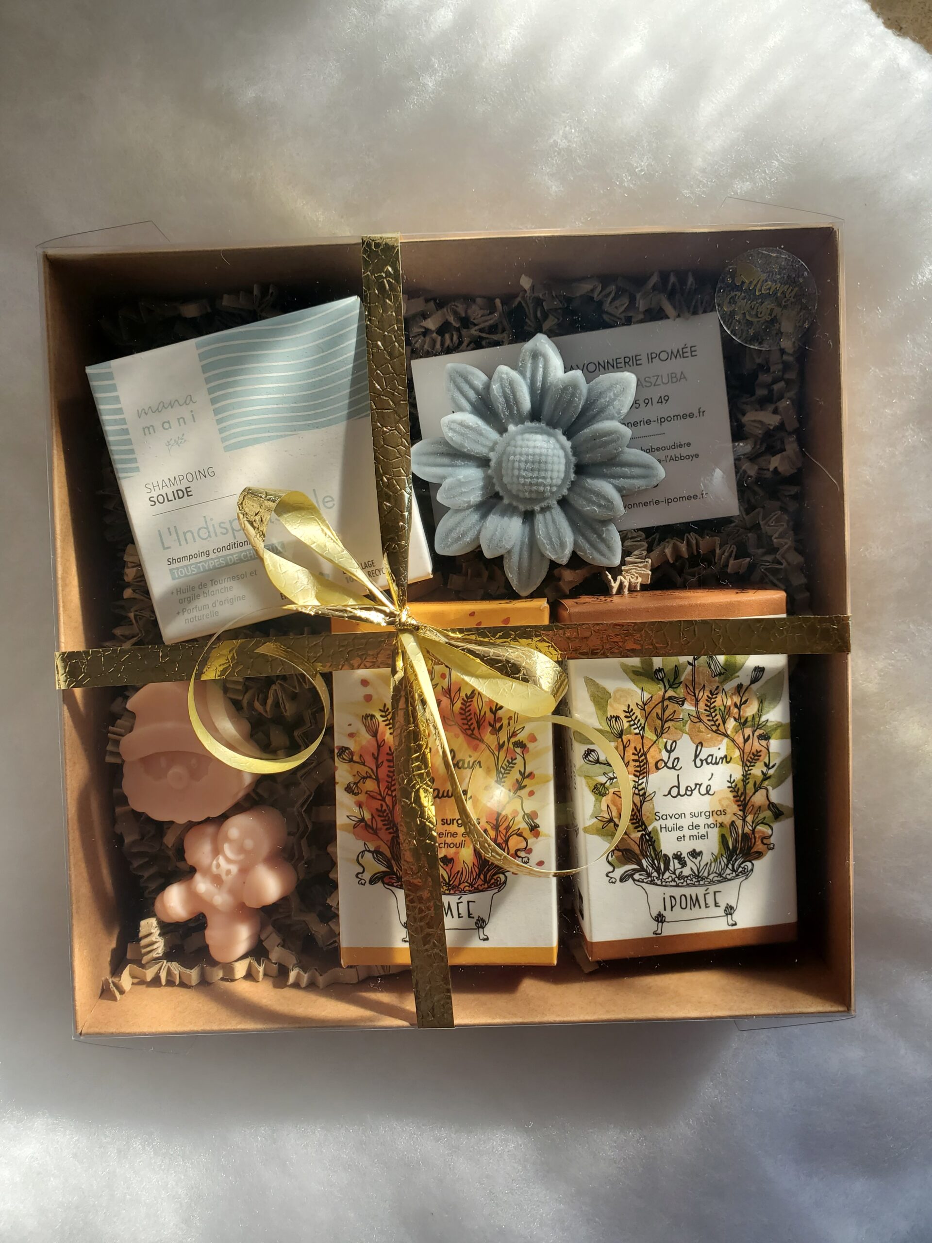 Coffret de Noël - Shampoing tous types de cheveux et savons