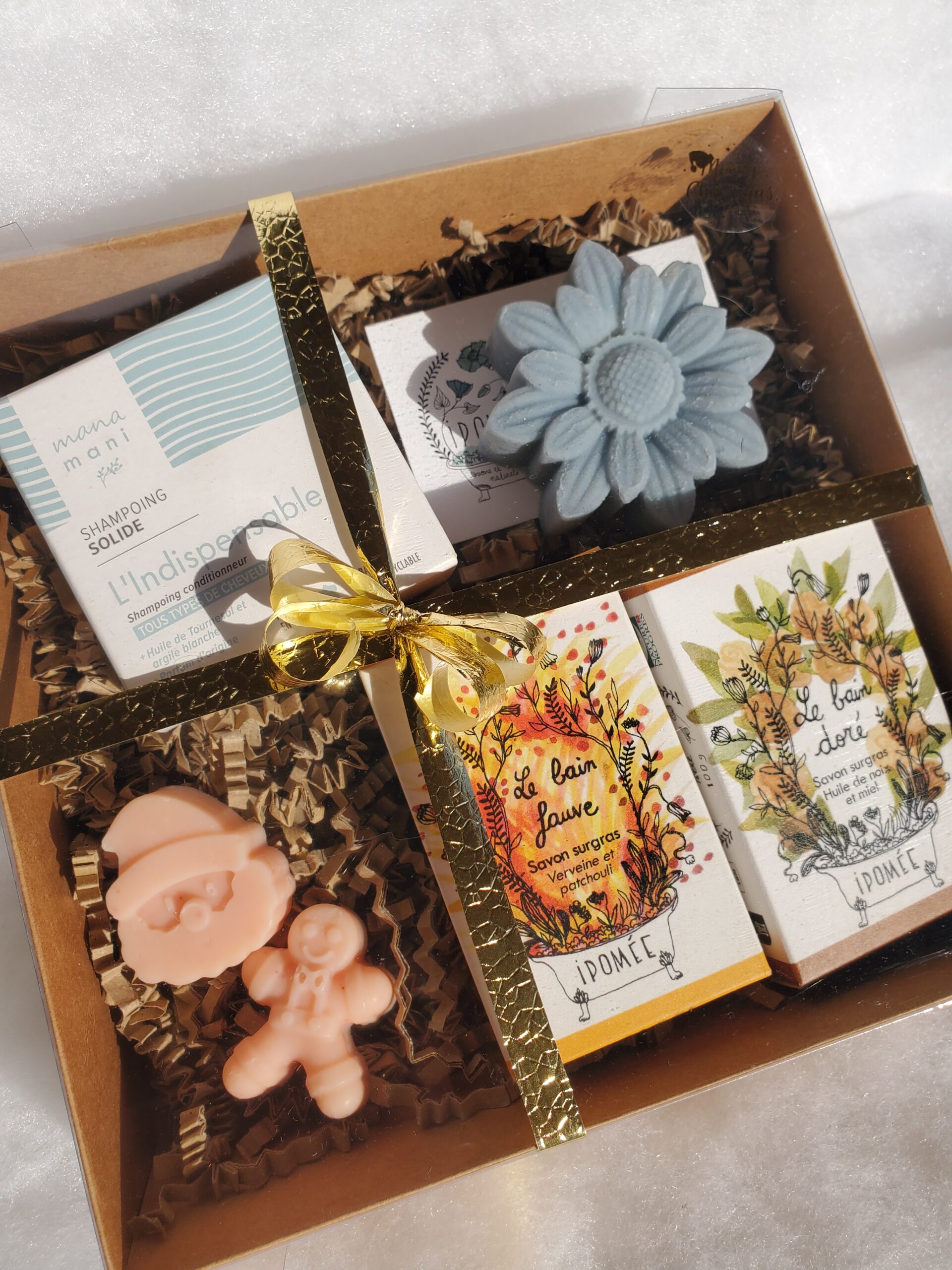Coffret de Noël - Shampoing tous types de cheveux et savons – Image 2